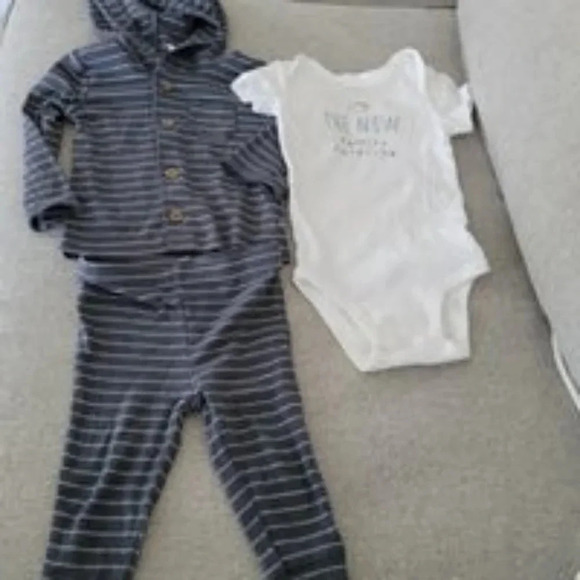 Baby boy sweat suit bundle size 9 months - Picture 1 of 3